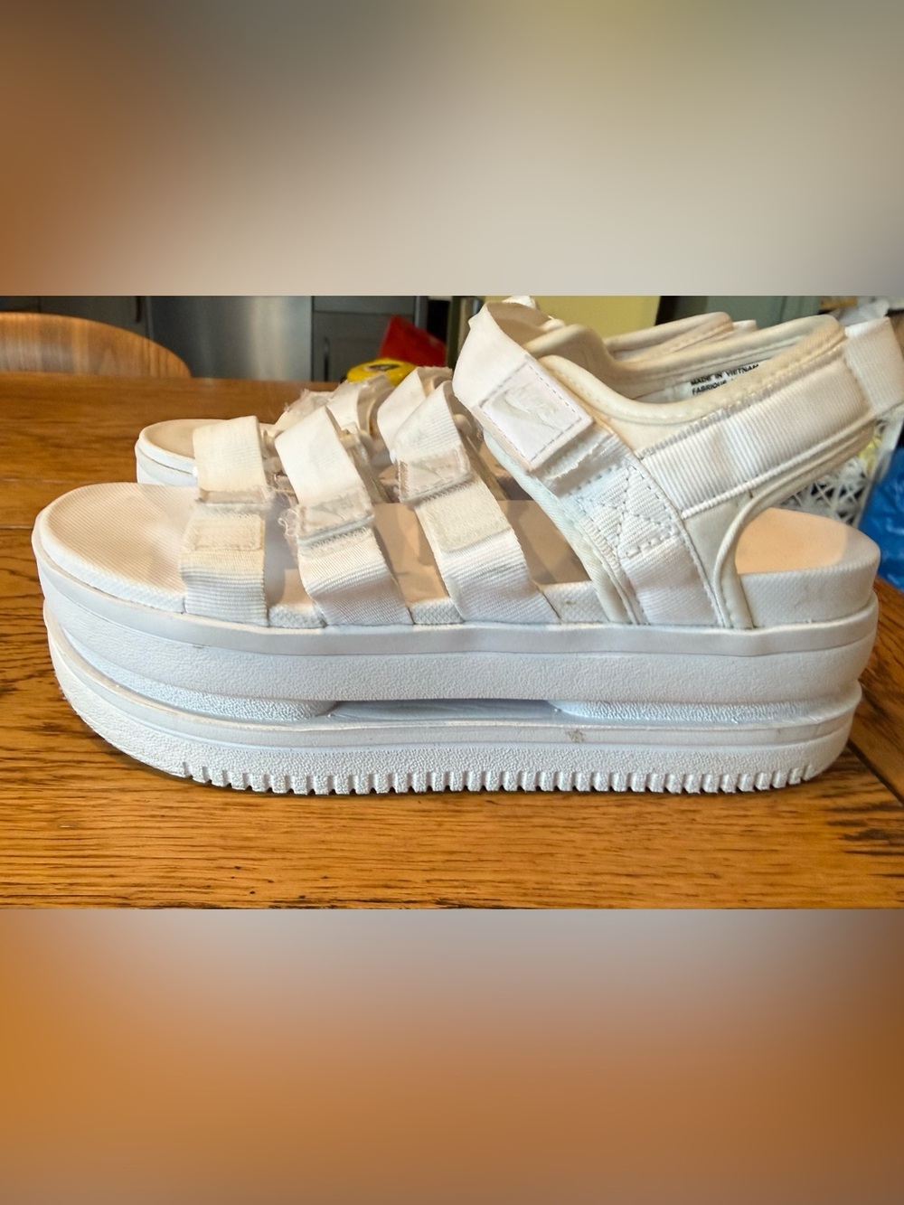 Nike Icon Classic Platform Sandals Women’s White Size 6 - Picture 3 of 9